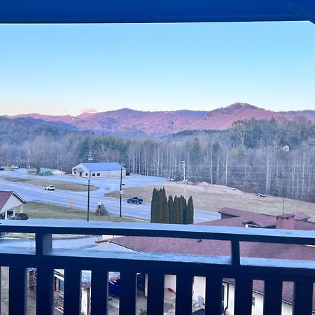Budgetel Inn & Suites 딜라드 외부 사진