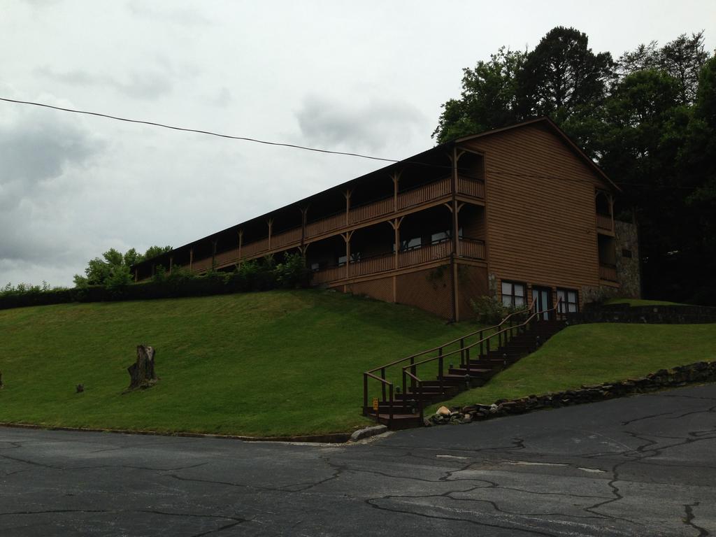 Budgetel Inn & Suites 딜라드 외부 사진